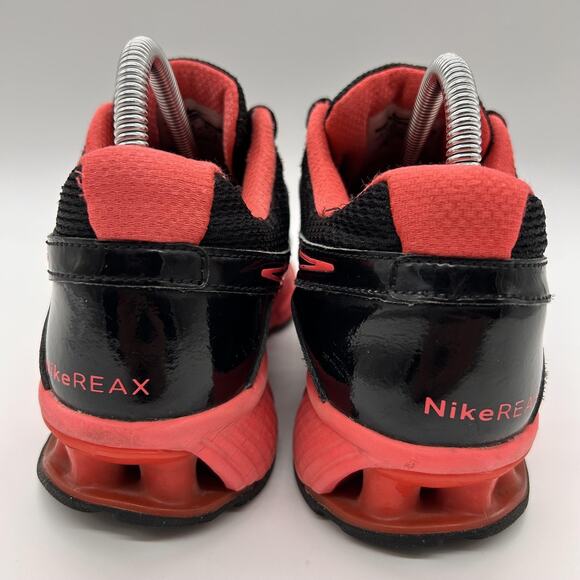 Nike Reax Rocket 2 Shoes Womens Size 8.5 Black Red Running Sneakers 454175-003 - Picture 7 of 10